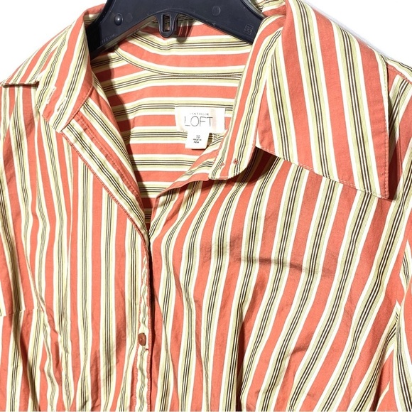 Ann Taylor Loft Blouse Women's 10 Salmon Striped Long Sleeve Button Down Career - Picture 2 of 12